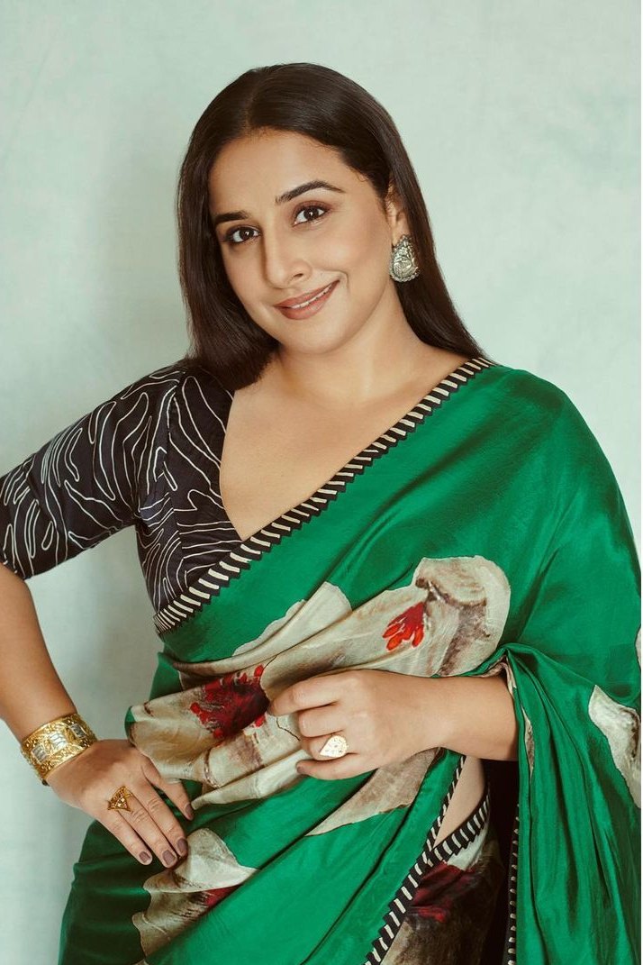 6320416f6b355 vidya balan in a floral green saree by yam for sherni promotions 2